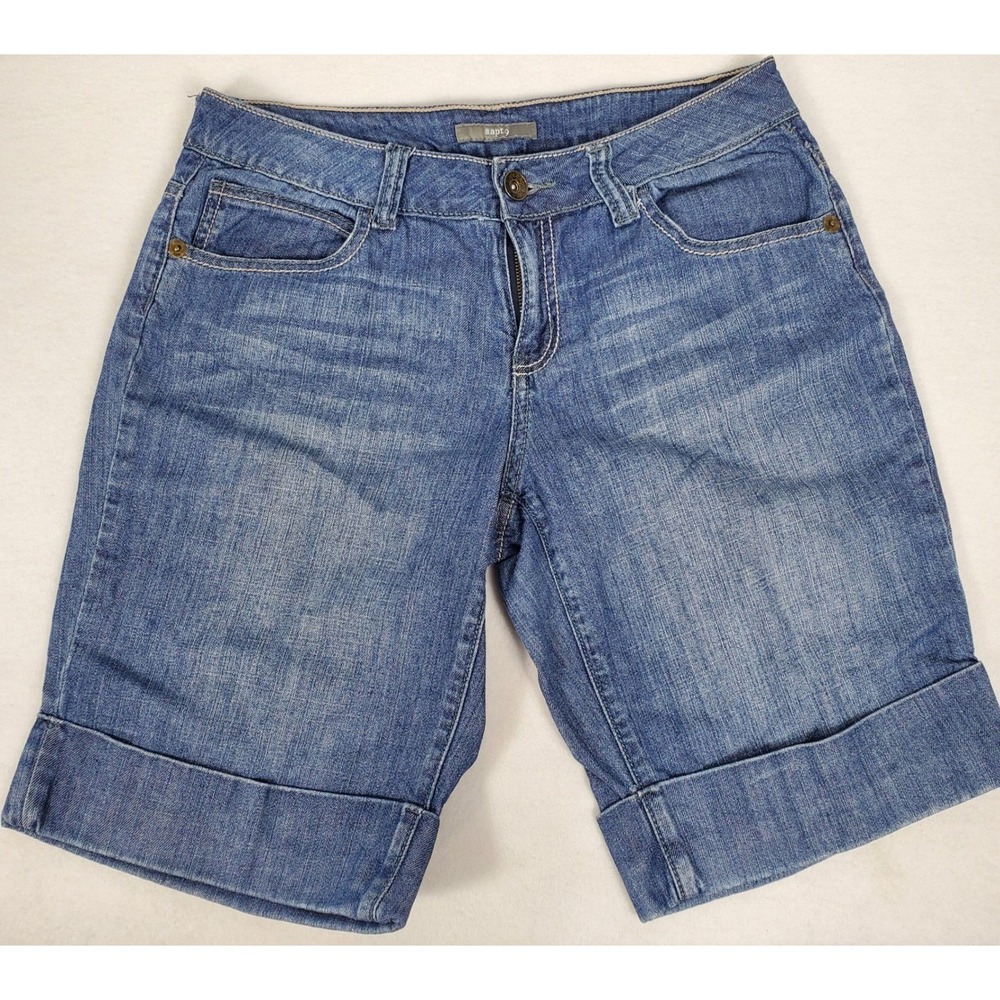 Apt 9 Womens Medium Wash Denim Bermuda Shorts Cuffed Embroidered Size 8